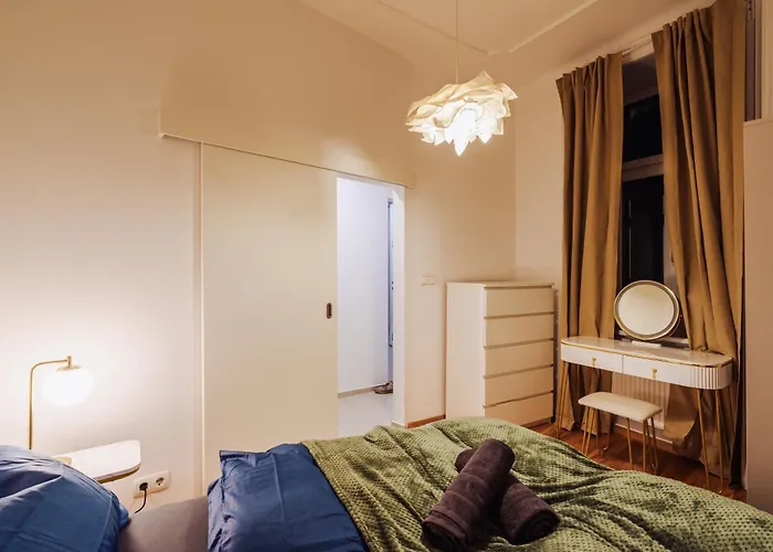 Magnificent In The Area 1 Minute Walk To Stephansplatz Appartement *